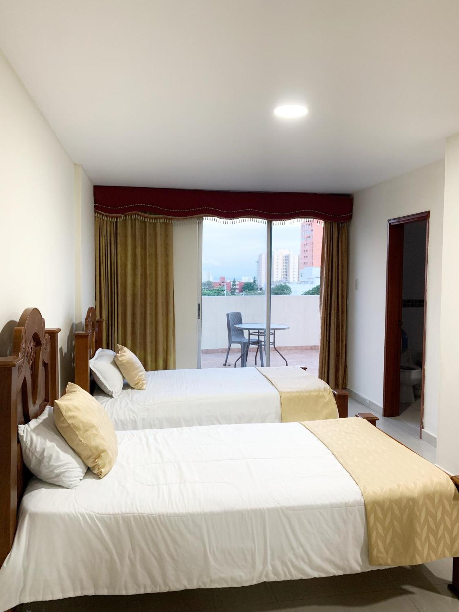 בארנקווילה Hotel Continental Plaza Barranquilla מראה חיצוני תמונה