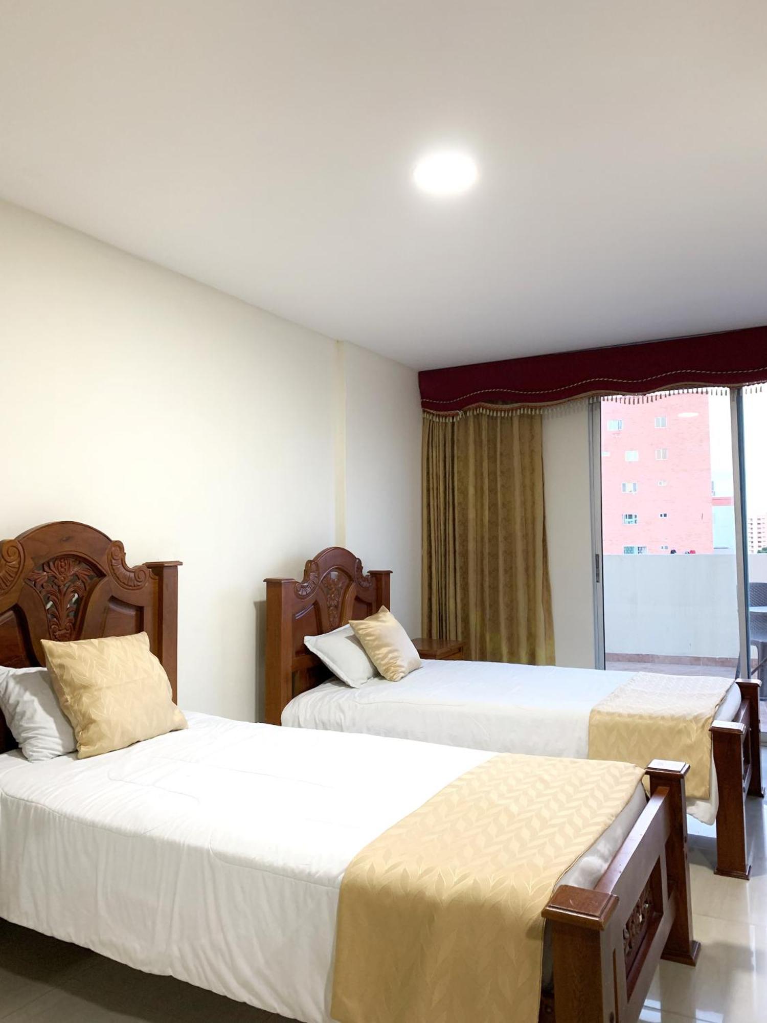 בארנקווילה Hotel Continental Plaza Barranquilla מראה חיצוני תמונה