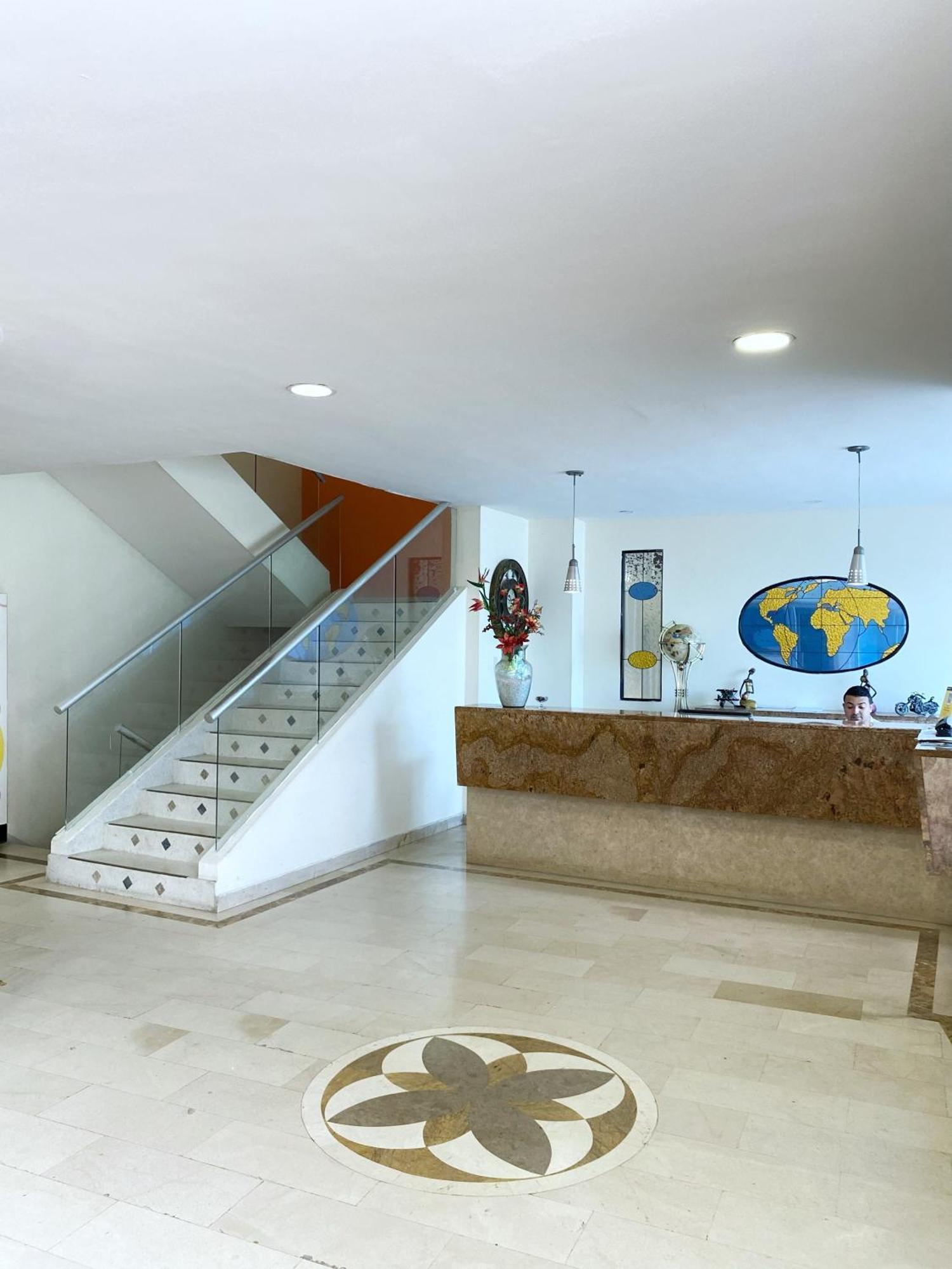 בארנקווילה Hotel Continental Plaza Barranquilla מראה חיצוני תמונה